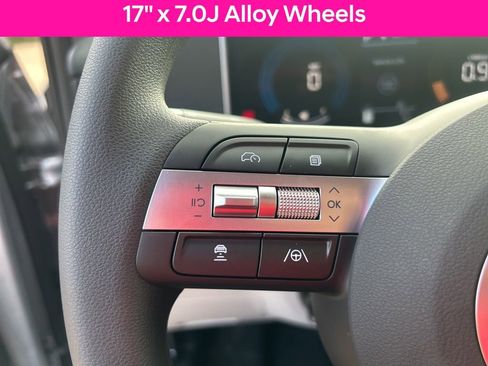 Used 2026 Hyundai Tucson SE image 15