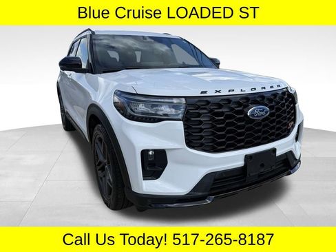 Used 2025 Ford Explorer ST AWD/4WD image 1