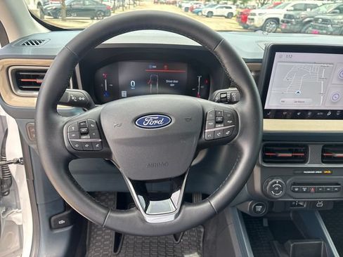 Used 2025 Ford Maverick Lariat AWD/4WD image 15