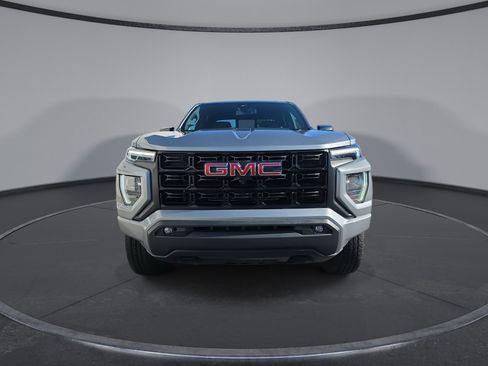 Used 2024 GMC Canyon Elevation w/ Elevation Premium Package AWD/4WD image 3