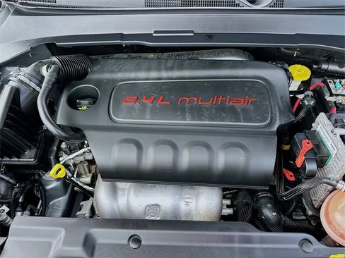 Used 2020 Jeep Compass Latitude image 27