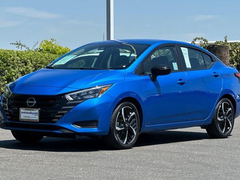 Certified 2024 Nissan Versa SR FWD image 8