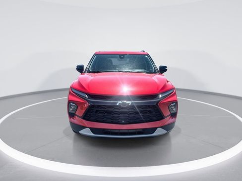 Used 2024 Chevrolet Blazer LT w/ Midnight/Sport Edition FWD image 3