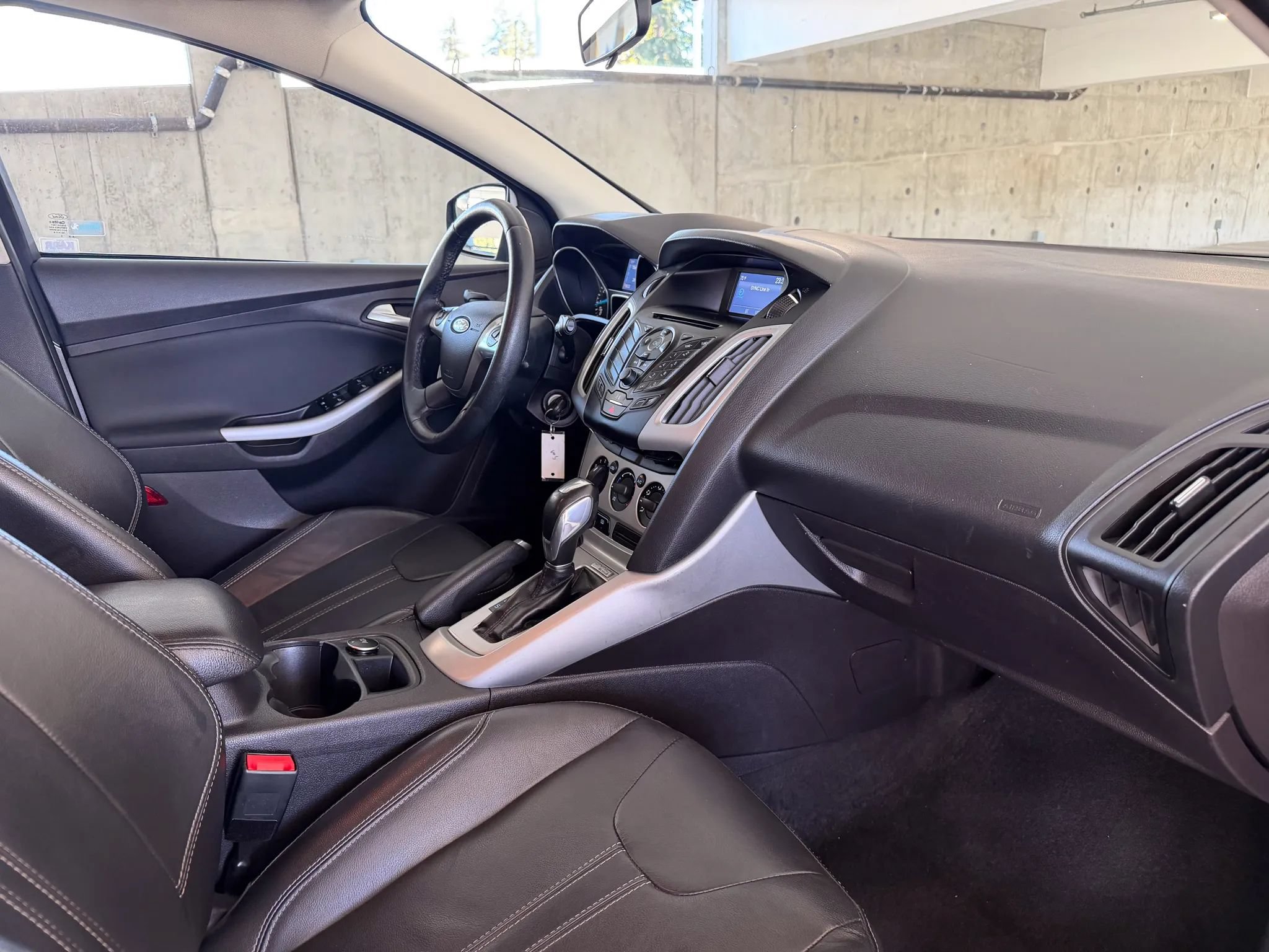 Used 2014 Ford Focus SE w/ Equipment Group 201A FWD image 24