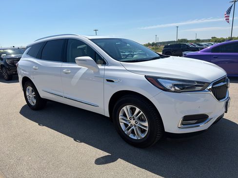 Used 2019 Buick Enclave Premium AWD/4WD image 2
