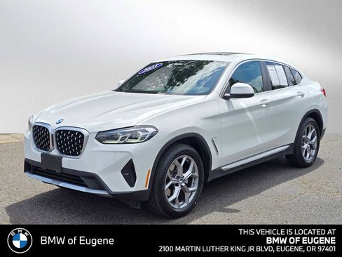 Used 2025 BMW X4 xDrive30i AWD/4WD image 7