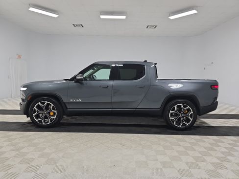 Used 2022 Rivian R1T Adventure AWD/4WD image 2