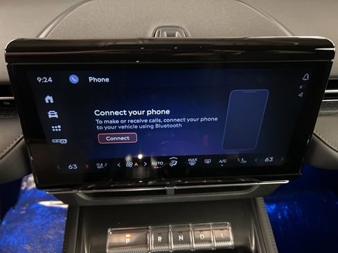 Used 2025 Lincoln Nautilus Premier w/ Equipment Group 102A image 11