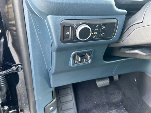 New 2025 Ford Maverick XLT w/ XLT Luxury Package image 11