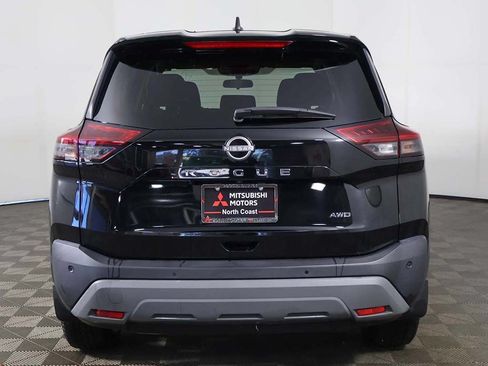 Used 2023 Nissan Rogue S AWD/4WD image 10