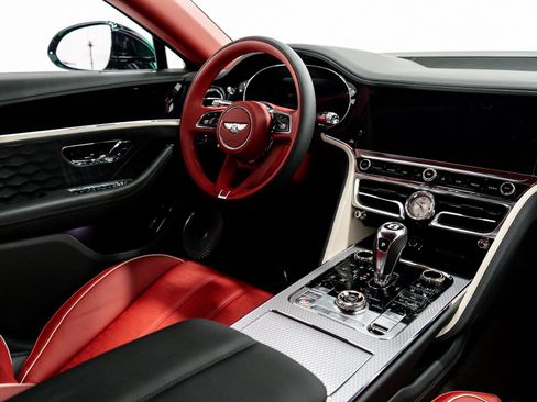 New 2025 Bentley Flying Spur Plug-In Hybrid image 29