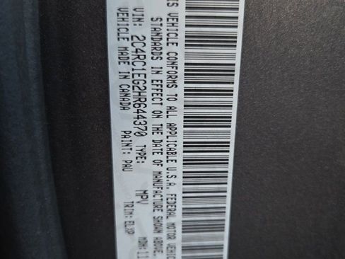 Used 2017 Chrysler Pacifica Touring-L Plus image 34