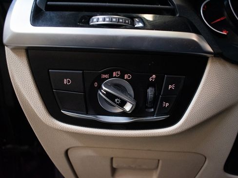 Used 2021 BMW X3 xDrive30i w/ Convenience Package image 19