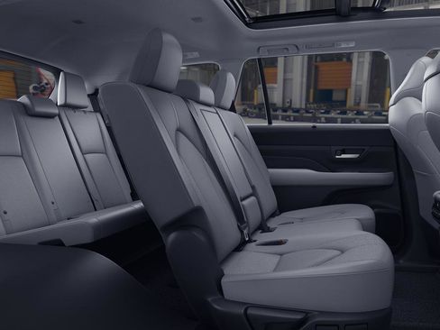 New 2026 Toyota Grand Highlander FWD image 21