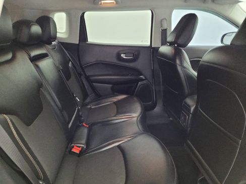 Used 2020 Jeep Compass Latitude FWD image 19