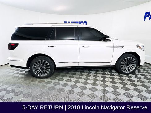 Used 2018 Lincoln Navigator Reserve w/ Technology Package image 9