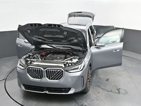 Used 2025 BMW X3 xDrive30i w/ Premium Package image 52