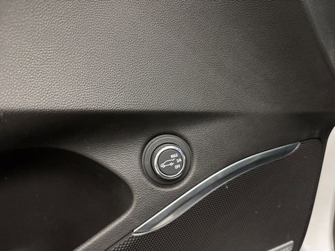 Used 2023 Buick Enclave Essence w/ Experience Buick Package image 31