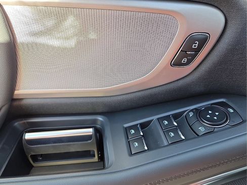 New 2026 Ford Expedition Active image 15