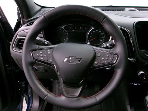 Used 2023 Chevrolet Equinox RS w/ RS Leather Package FWD image 7