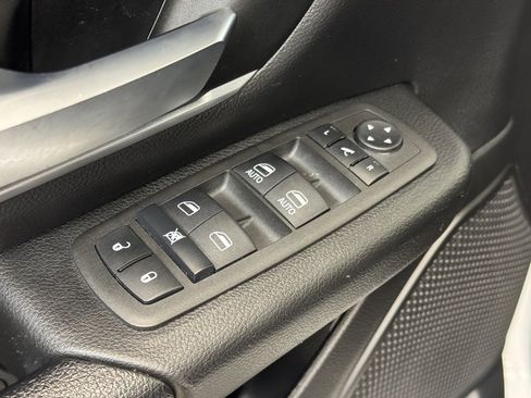 Used 2022 RAM 1500 Big Horn image 10