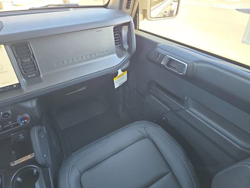New 2025 Ford Bronco Badlands w/ Sasquatch Package image 11