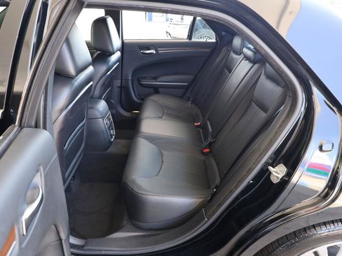 Used 2012 Chrysler 300 C Luxury Series RWD image 21