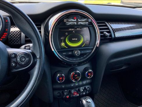 Used 2017 MINI Cooper S FWD image 6
