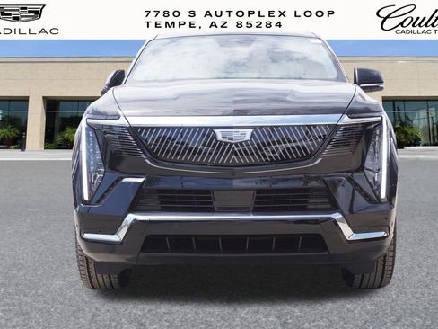 New 2026 Cadillac Escalade IQL Luxury image 5