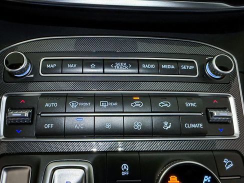 Used 2022 Hyundai Santa Fe Limited AWD/4WD image 20