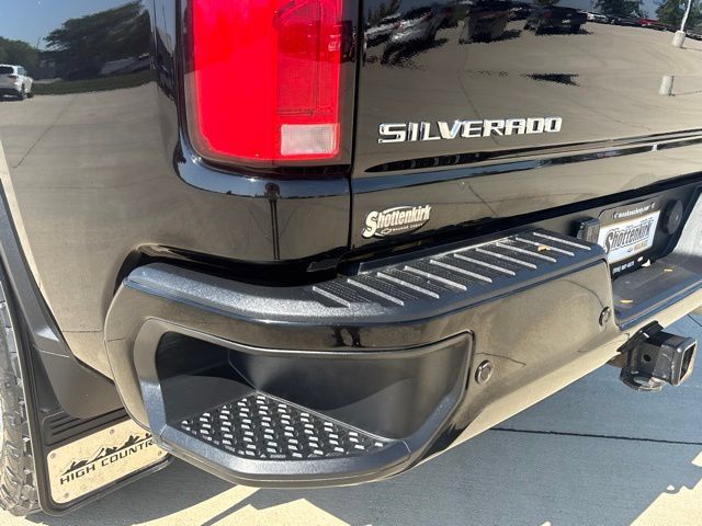 Used 2024 Chevrolet Silverado 2500 High Country w/ Technology Package AWD/4WD image 28