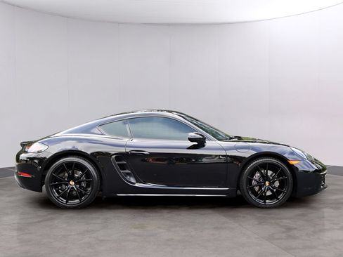 Used 2019 Porsche 718 Cayman RWD image 9
