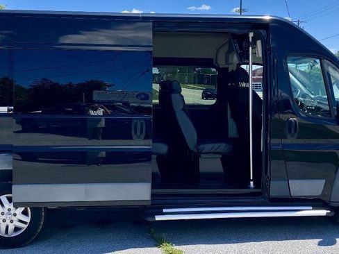 Used 2016 RAM ProMaster 2500 w/ Premium Appearance Group FWD image 1