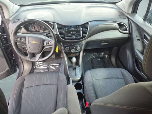 Used 2018 Chevrolet Trax LT FWD image 21