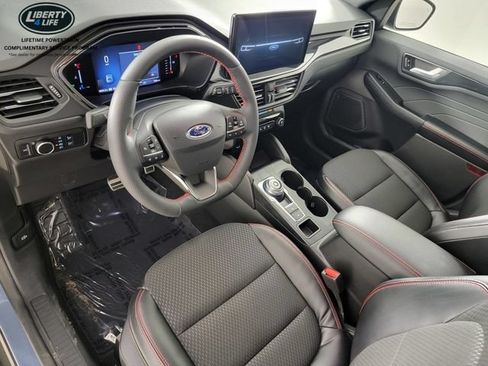 Used 2023 Ford Escape ST-Line w/ Tech Pack #1 AWD/4WD image 12