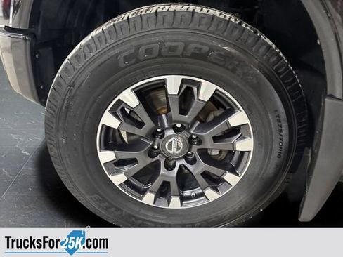 Used 2018 Nissan Titan PRO-4X image 40