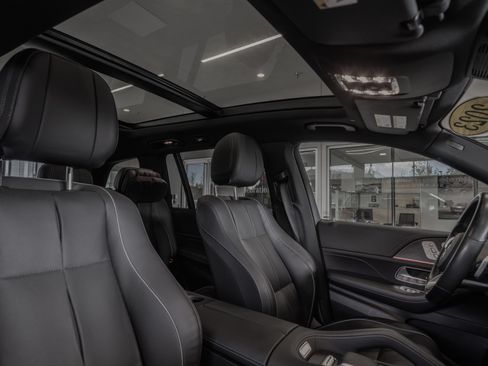 Certified 2023 Mercedes-Benz GLS 580 4MATIC image 32