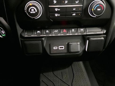 Used 2022 Chevrolet Silverado 1500 Custom RWD image 26