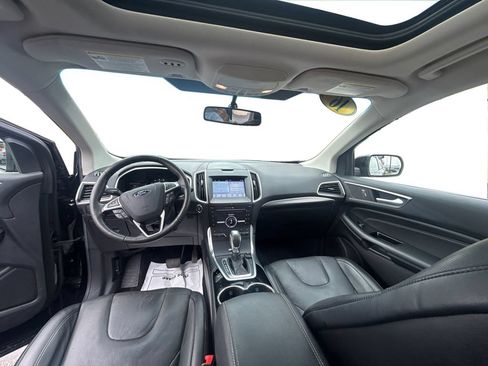 Used 2016 Ford Edge Titanium w/ Equipment Group 301A AWD/4WD image 9