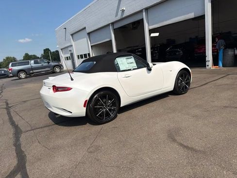 New 2026 MAZDA MX-5 Miata Grand Touring w/ Weather Package RWD image 9