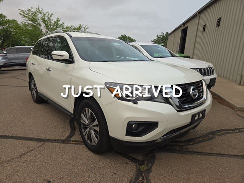 Used 2018 Nissan Pathfinder SV w/ Cargo Package AWD/4WD image 1