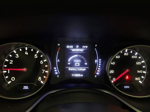 Used 2019 Jeep Compass Sport FWD image 23
