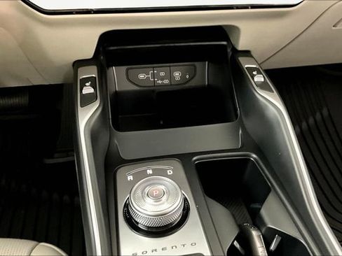 New 2025 Kia Sorento EX w/ EX Panoramic Sunroof Package AWD/4WD image 7