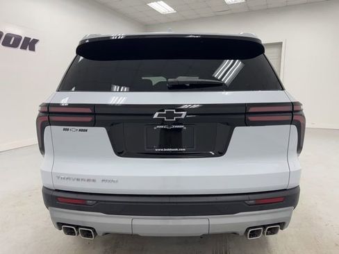 New 2026 Chevrolet Traverse LT w/ LPO, Floor Liner Package AWD/4WD image 6