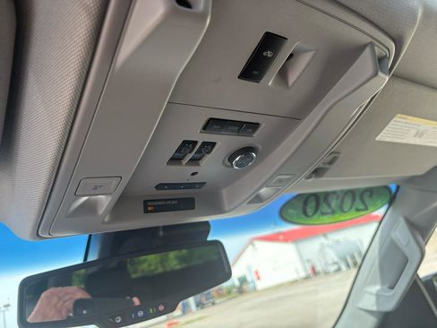 Used 2020 GMC Yukon Denali w/ Denali Ultimate Package AWD/4WD image 29