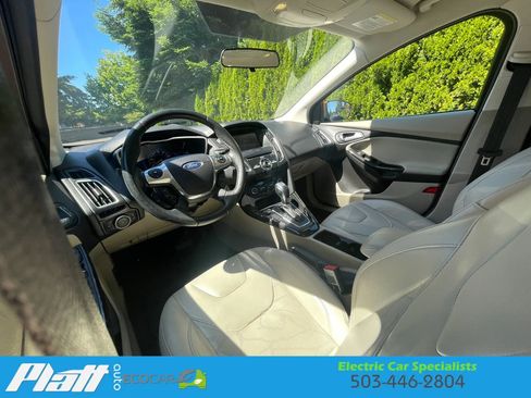 Used 2018 Ford Focus Electric Hatchback FWD image 33