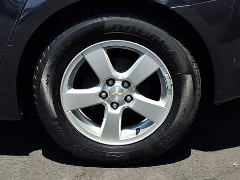Used 2015 Chevrolet Cruze LT FWD image 7