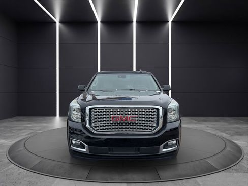 Used 2017 GMC Yukon Denali w/ Open Road Package image 2