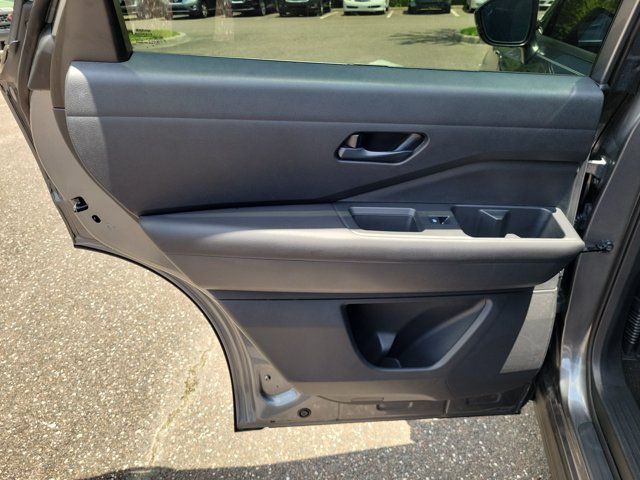 Used 2025 Nissan Pathfinder Rock Creek AWD/4WD image 14