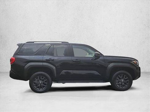 Used 2025 Toyota 4Runner SR5 AWD/4WD image 4